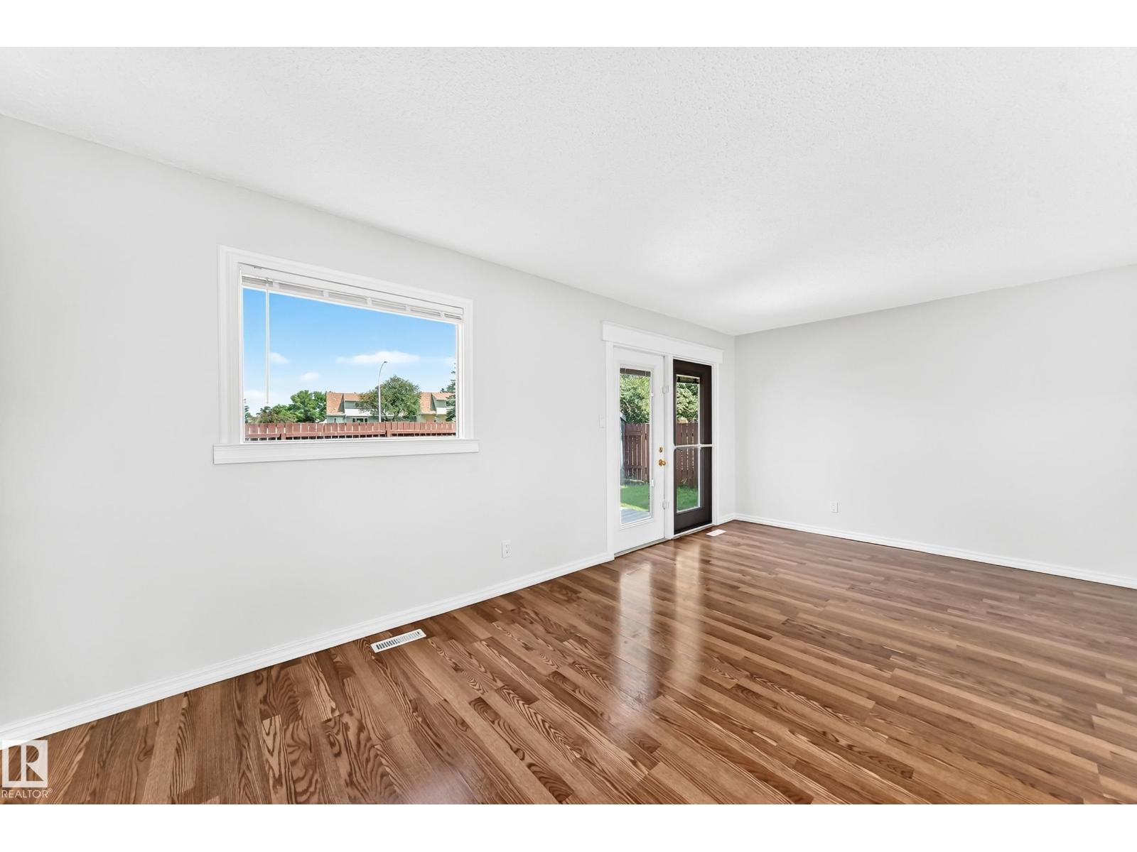 1102 MILLBOURNE RD E NW - 12
