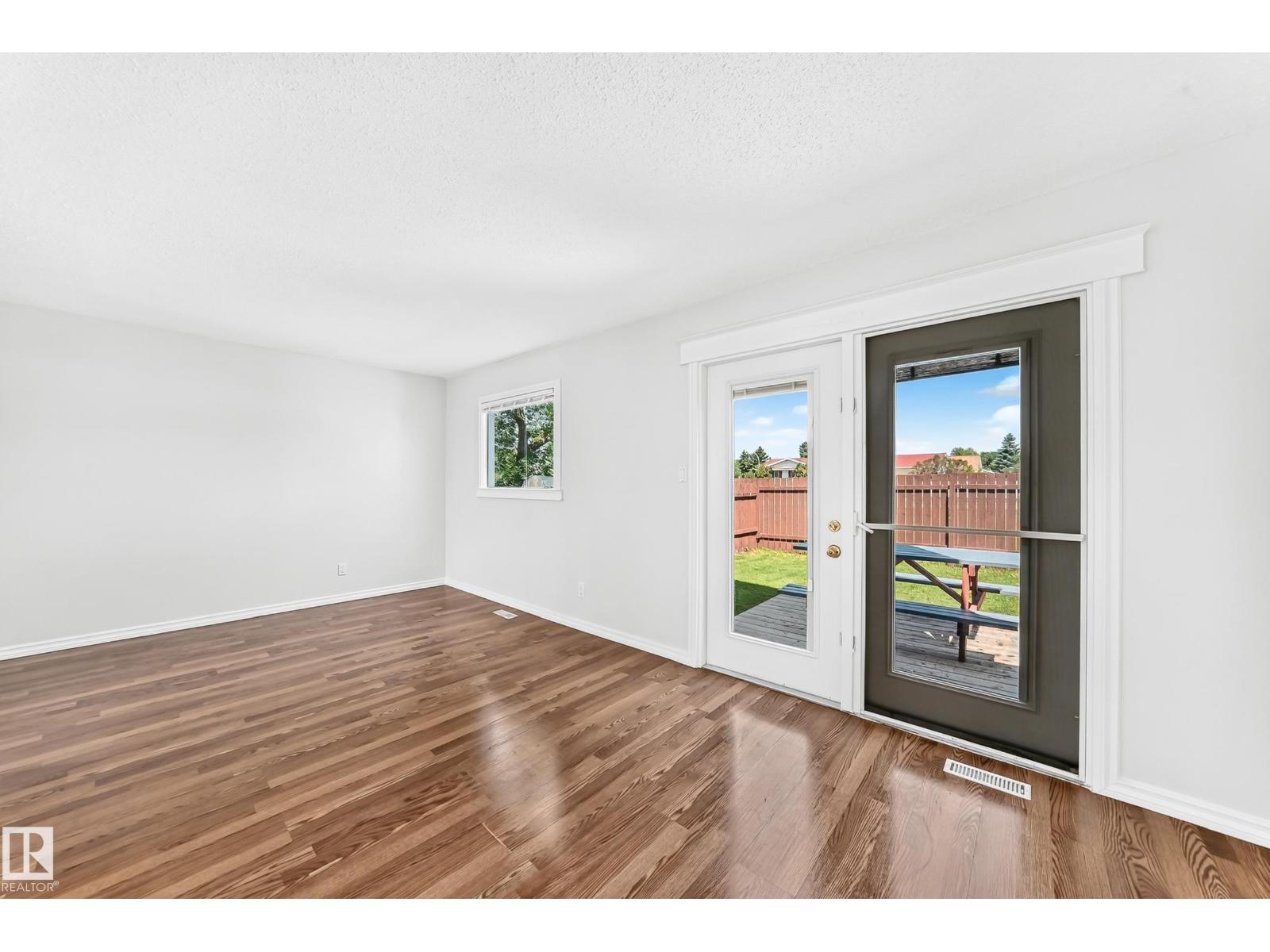 1102 MILLBOURNE RD E NW - 13