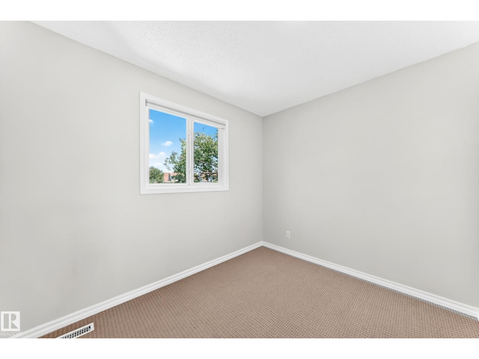 1102 MILLBOURNE RD E NW - 28