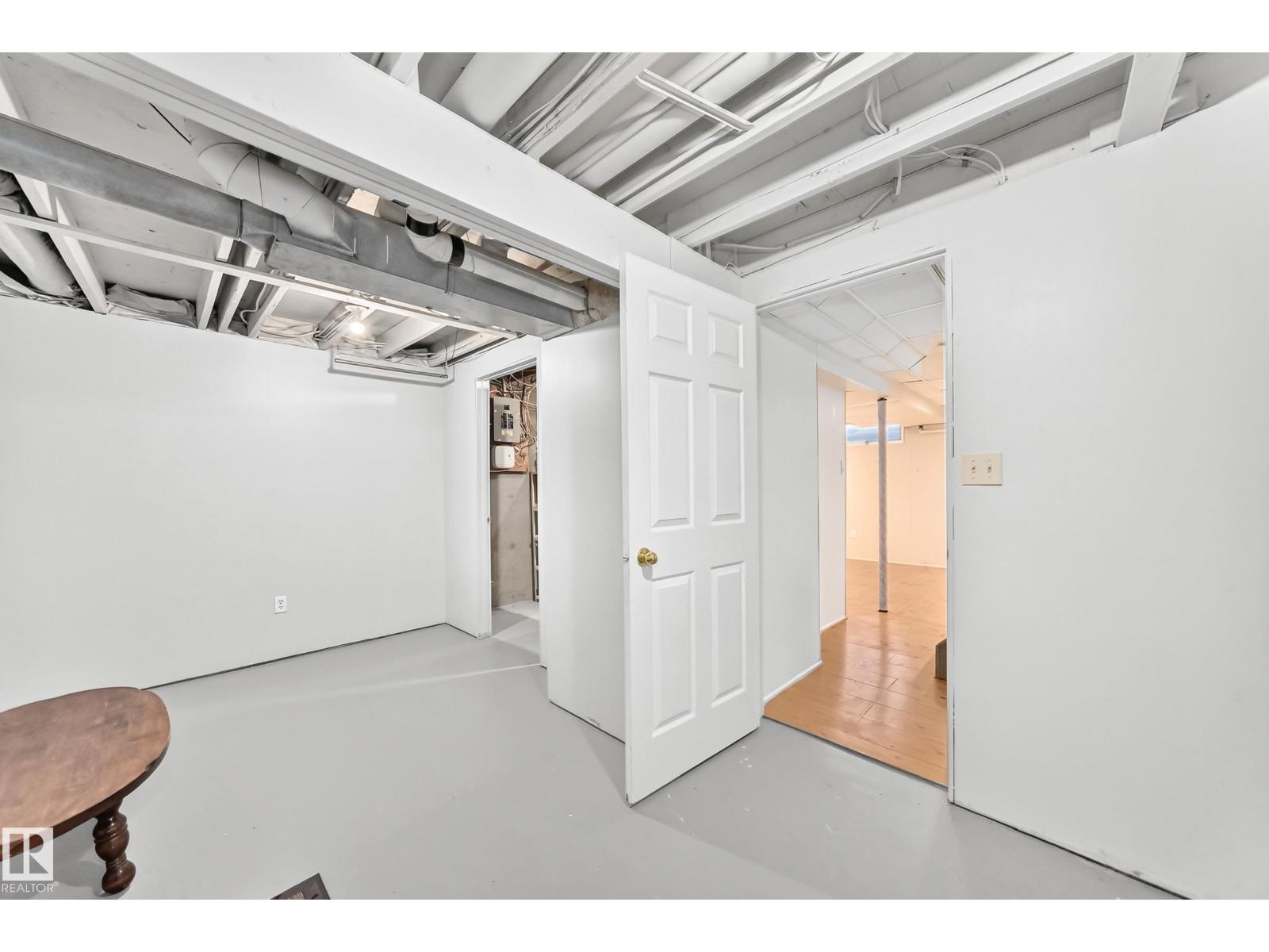 1102 MILLBOURNE RD E NW - 34