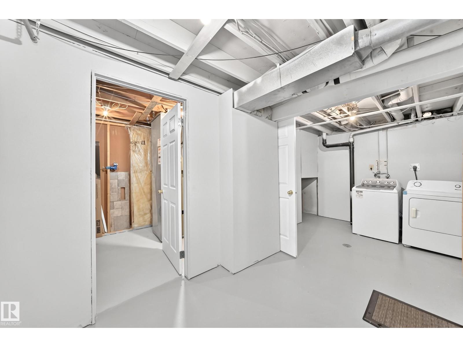 1102 MILLBOURNE RD E NW - 35