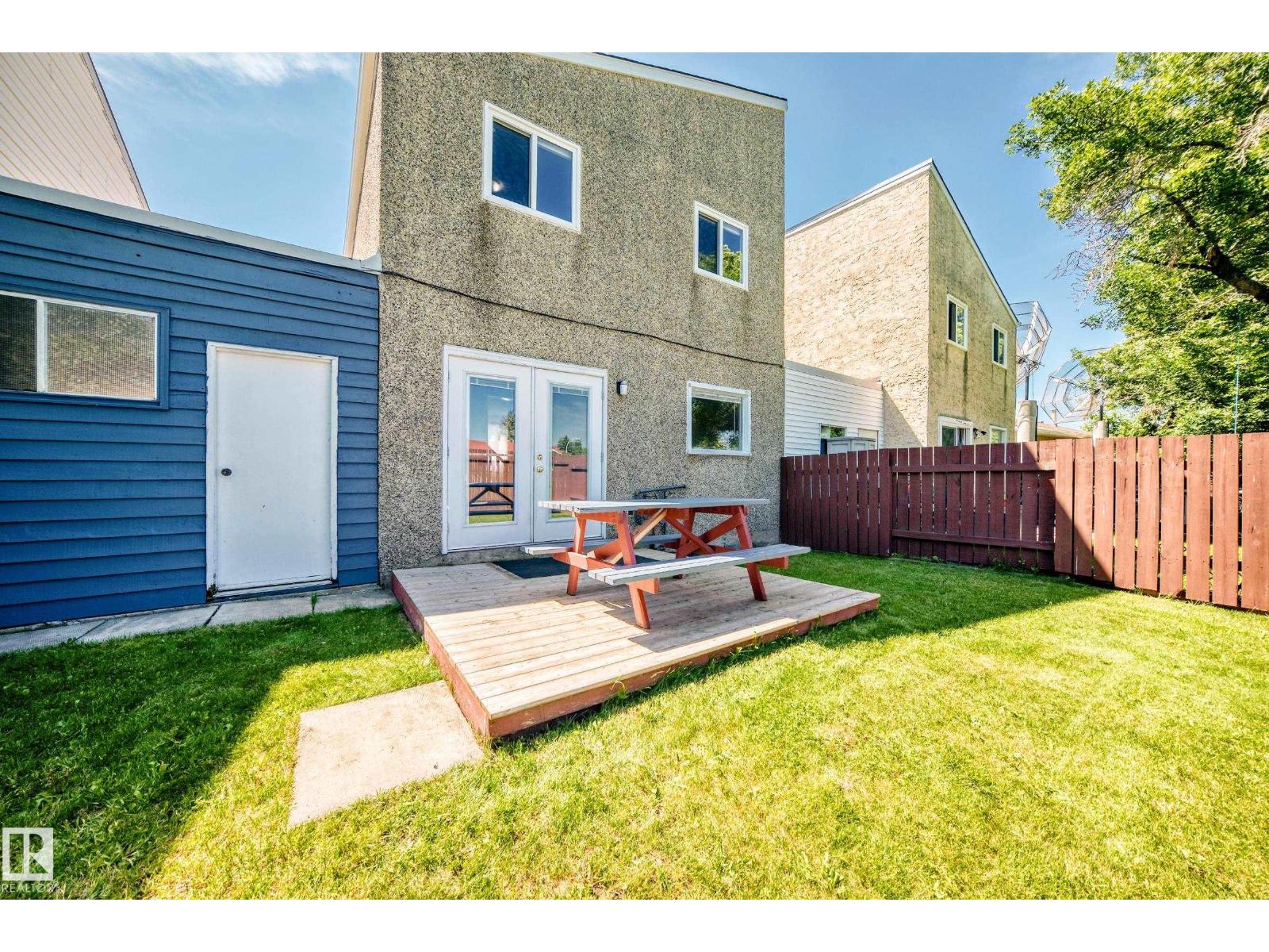 1102 MILLBOURNE RD E NW - 41