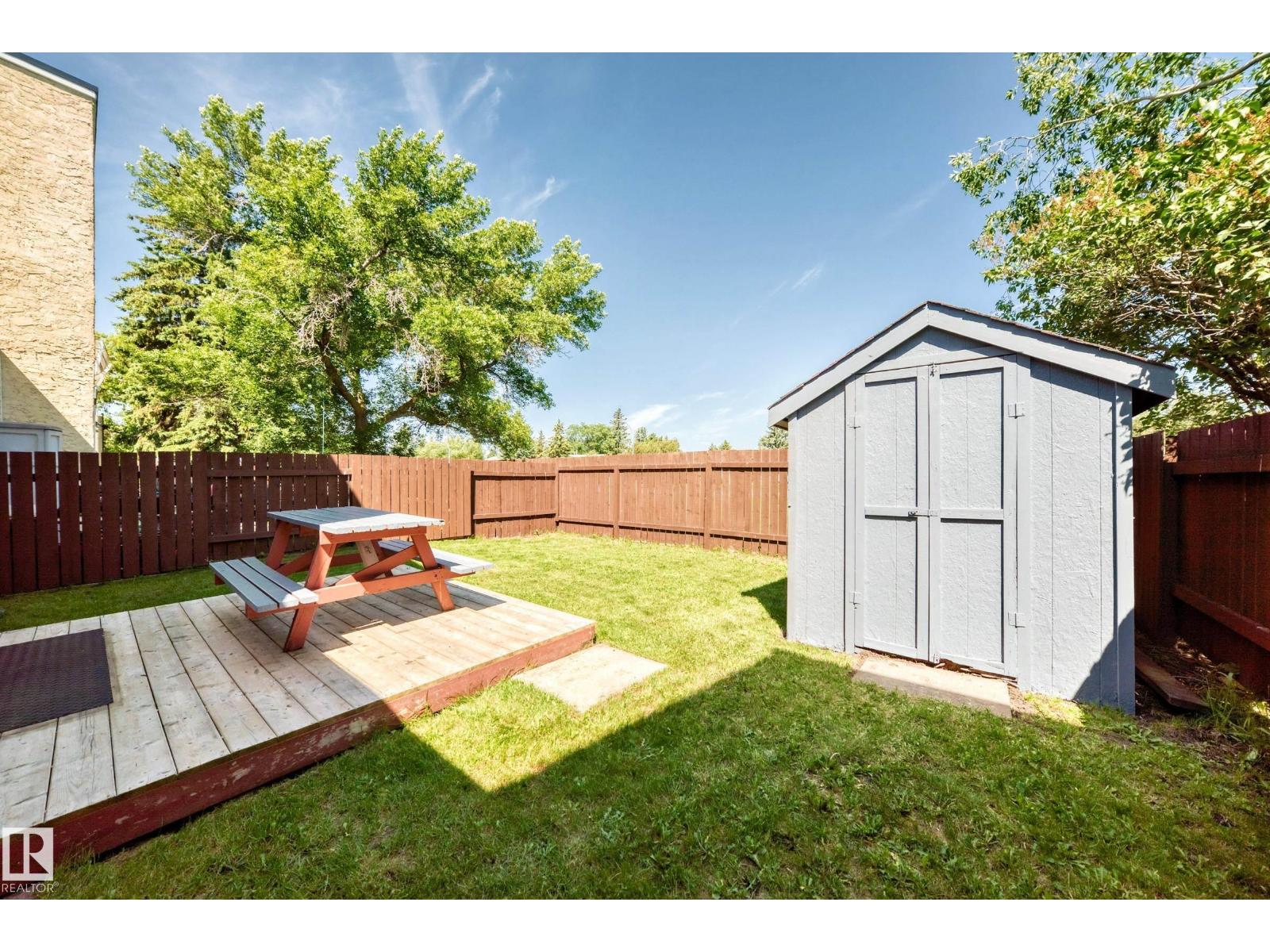 1102 MILLBOURNE RD E NW - 44