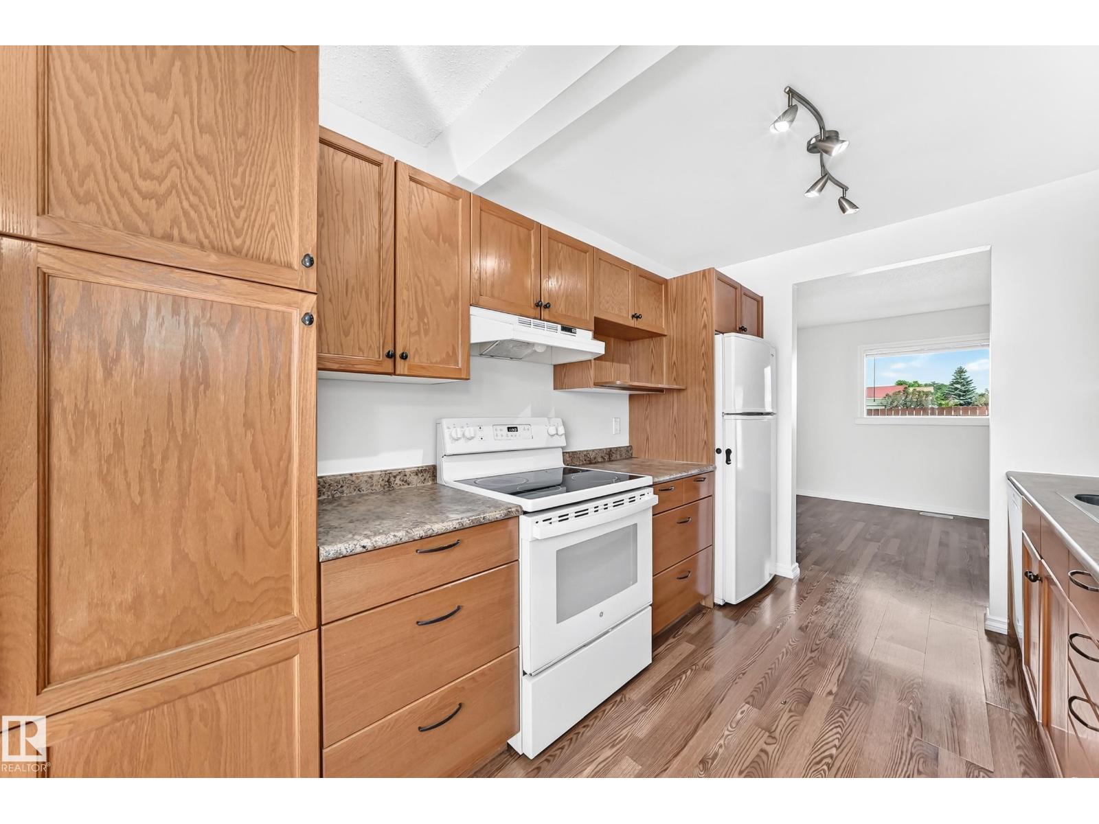 1102 MILLBOURNE RD E NW - 5