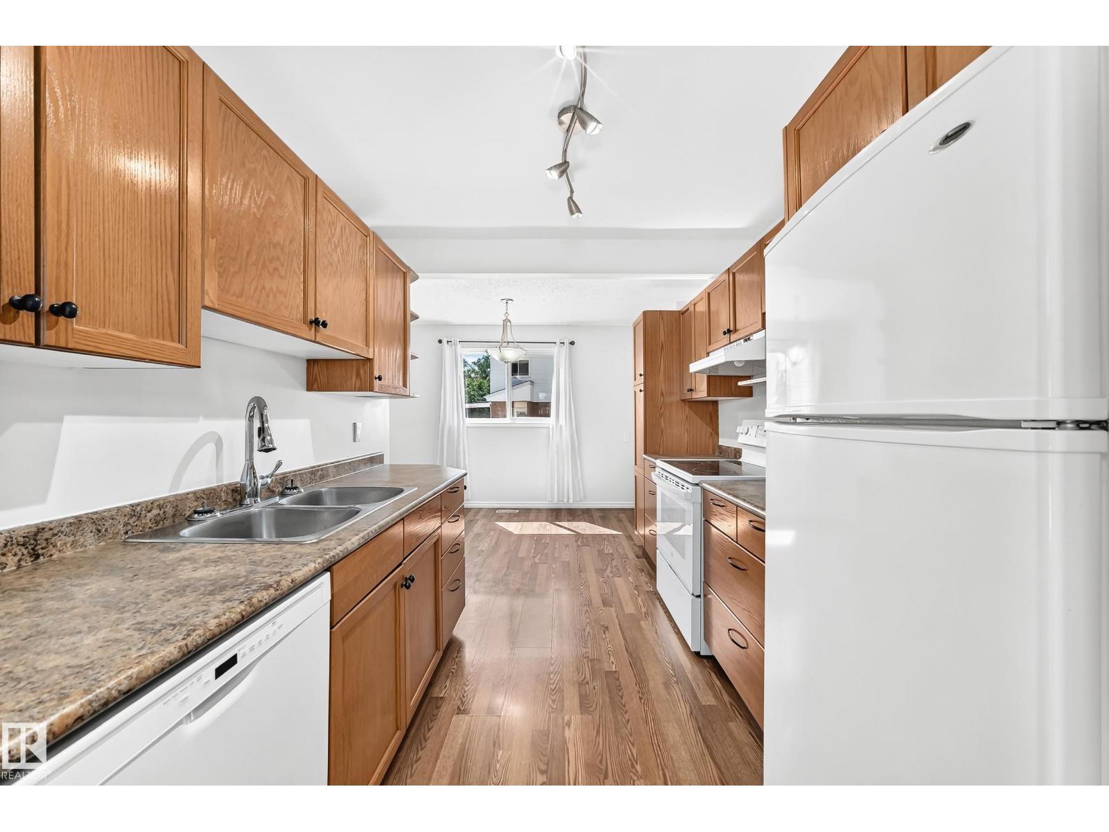 1102 MILLBOURNE RD E NW - 8