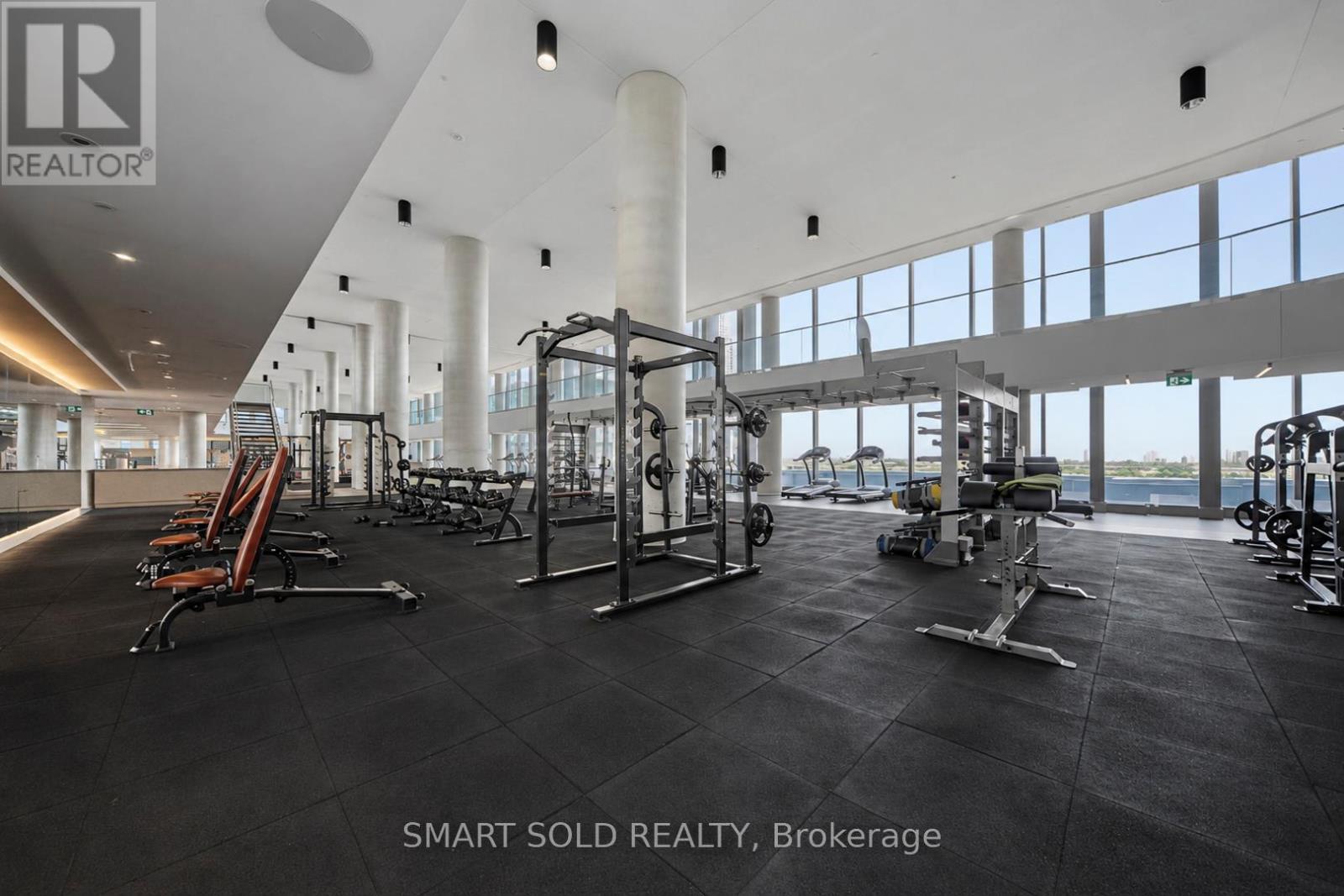 #906 1000 PORTAGE PARKWAY - 24