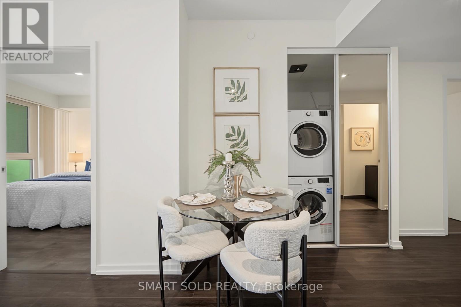 #906 1000 PORTAGE PARKWAY - 9