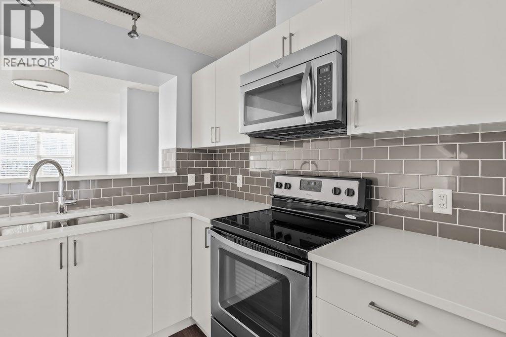 4 Evanscrest Gardens NW - 3
