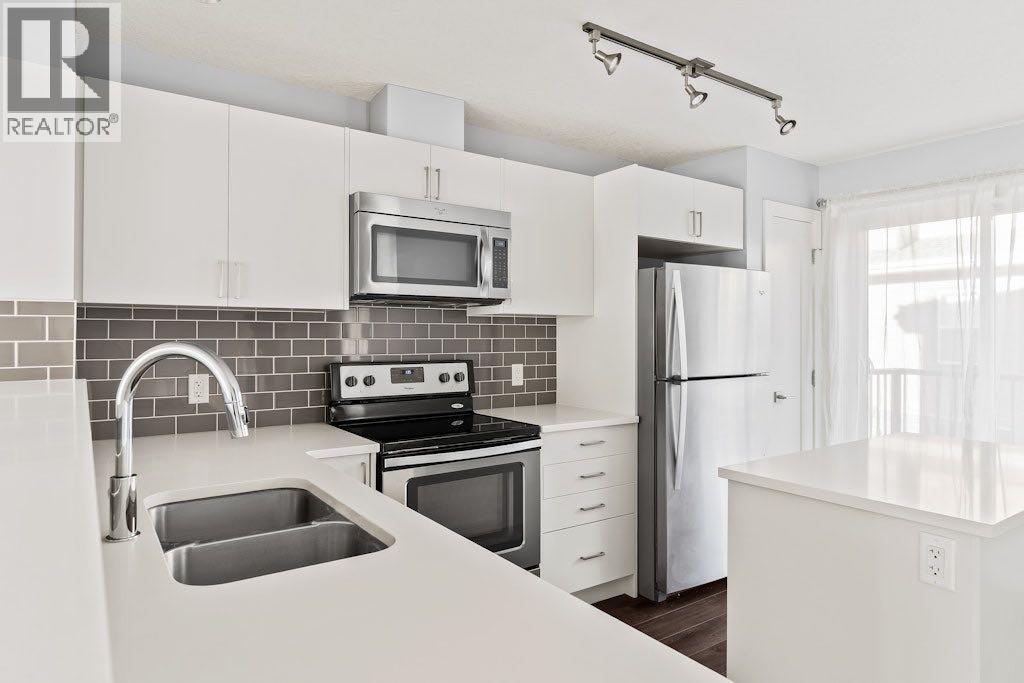 4 Evanscrest Gardens NW - 4