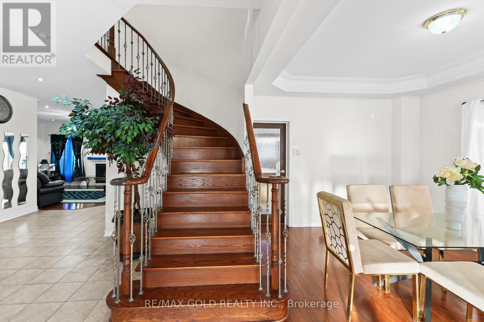 57 POWELL DRIVE - 11