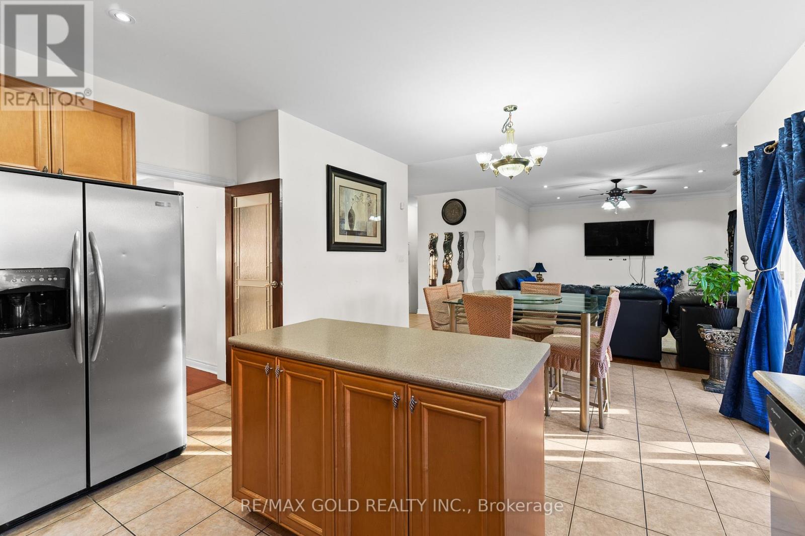 57 POWELL DRIVE - 18