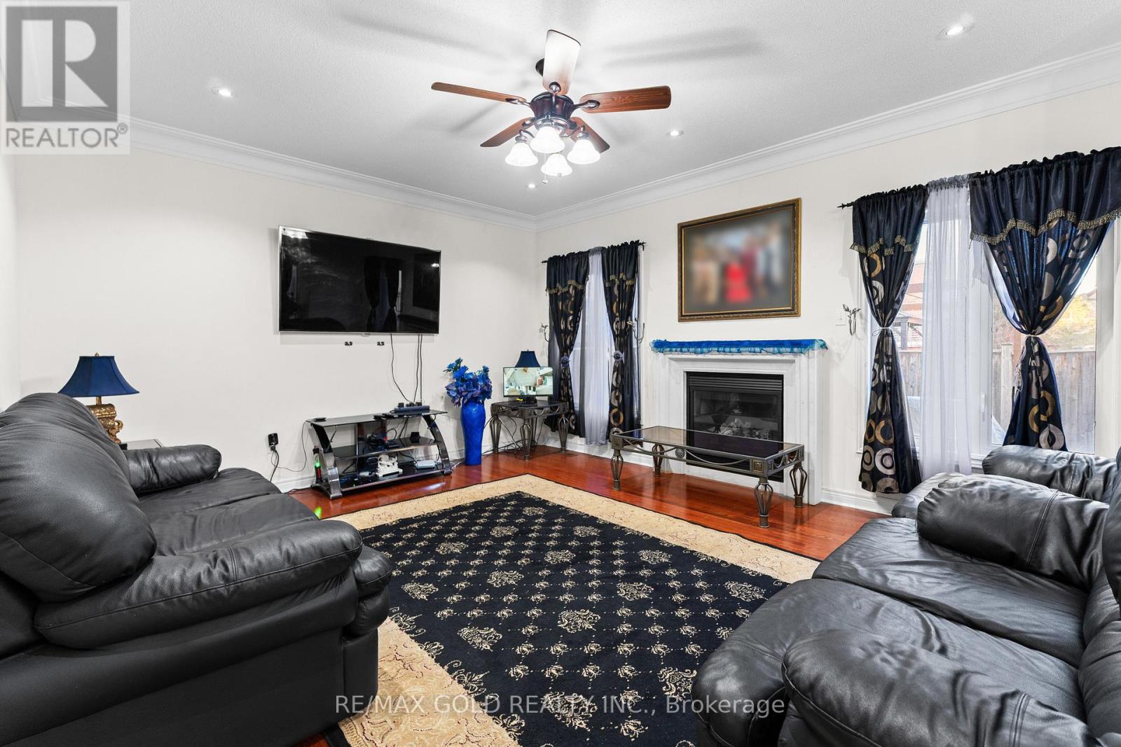 57 POWELL DRIVE - 19