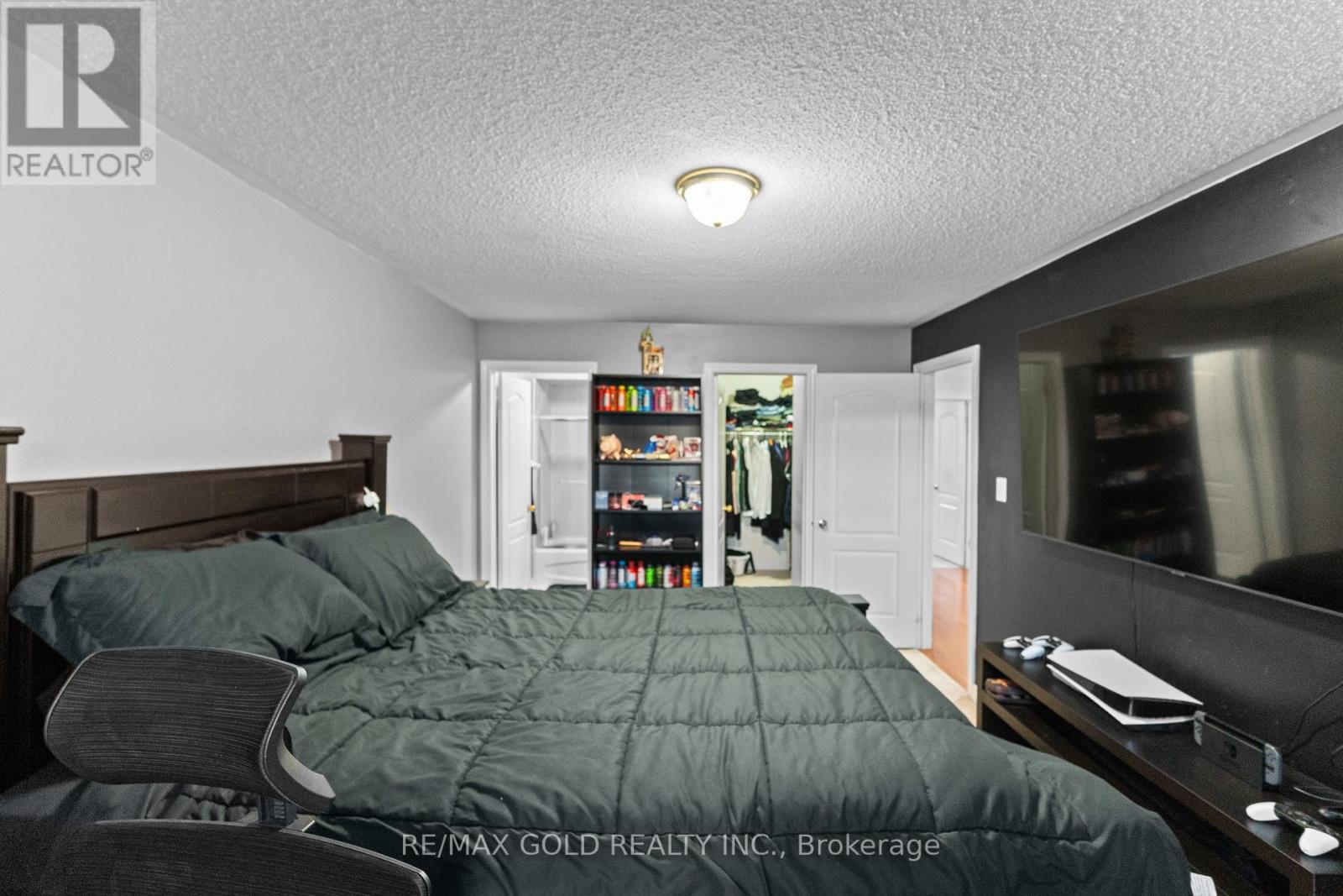 57 POWELL DRIVE - 31