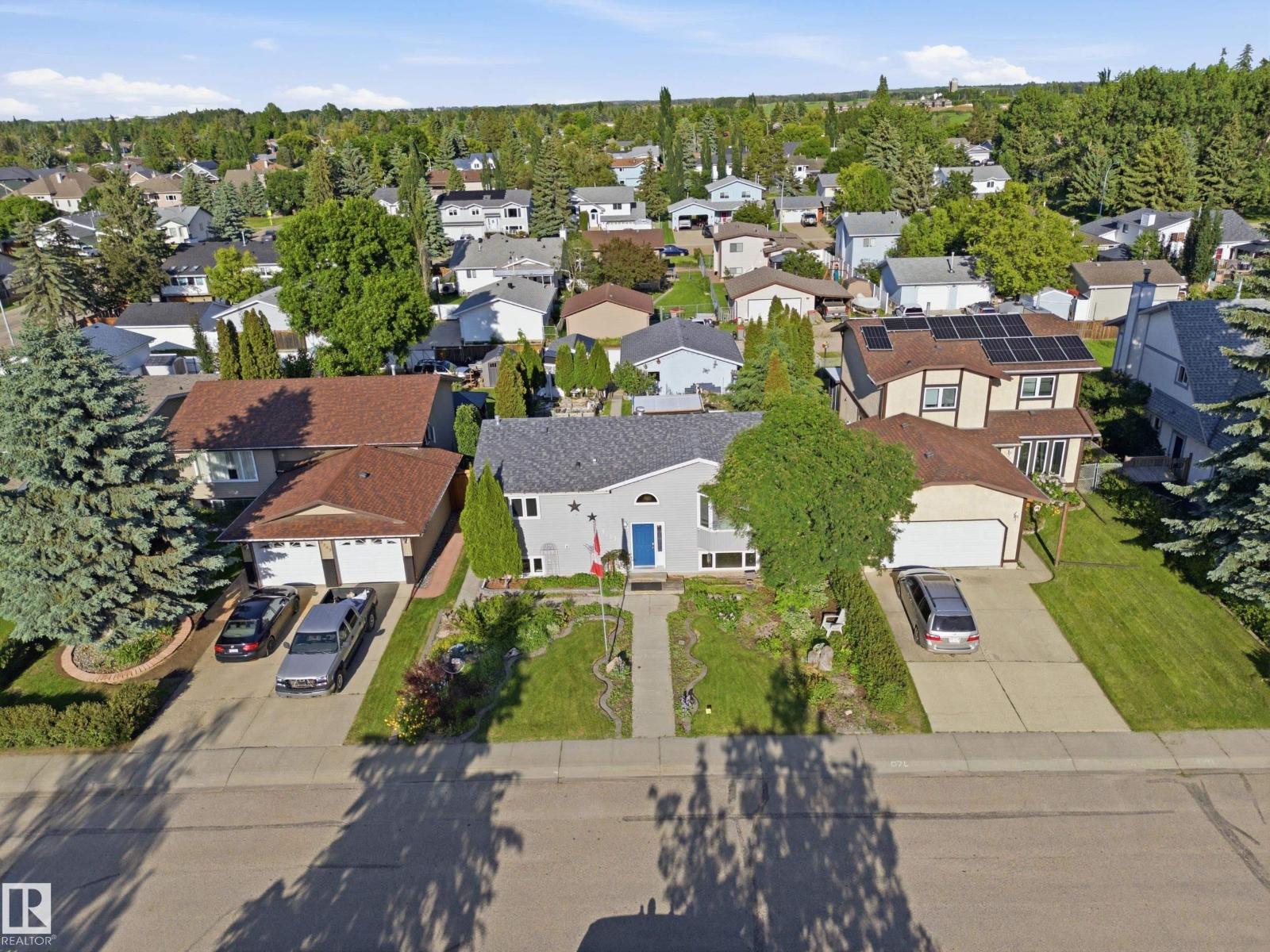 5507 47 ST - 45
