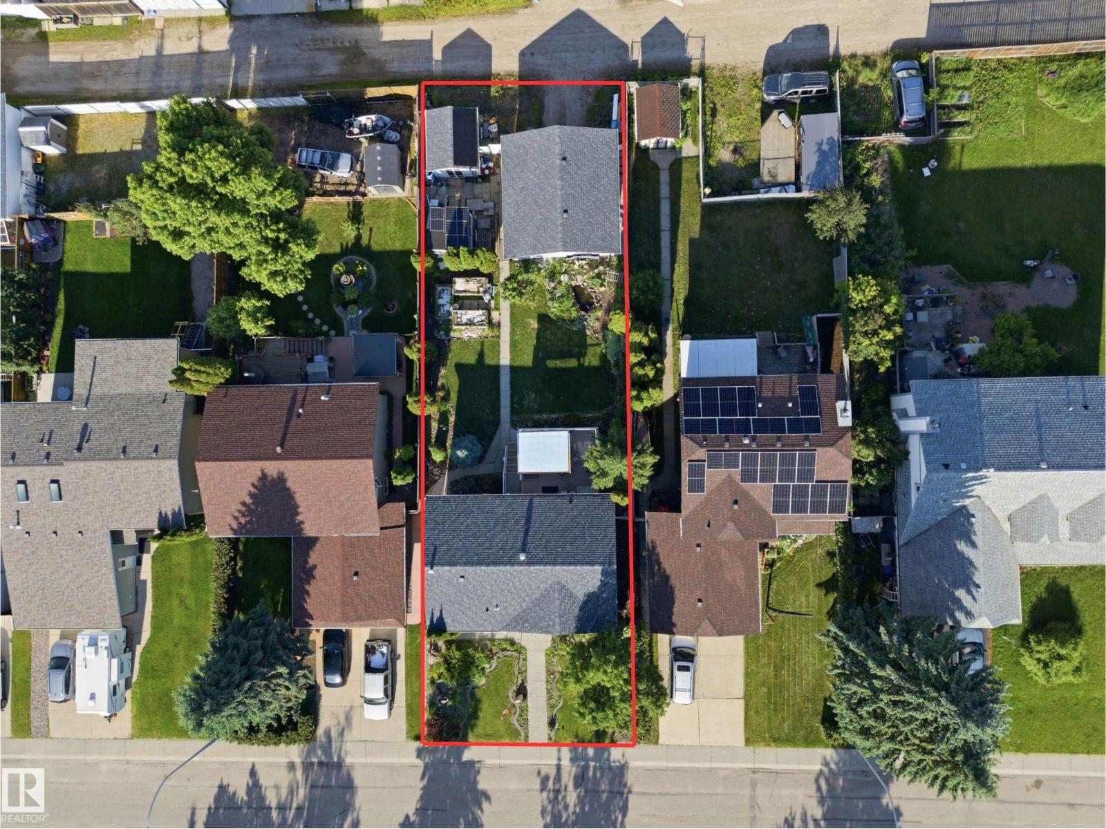 5507 47 ST - 46