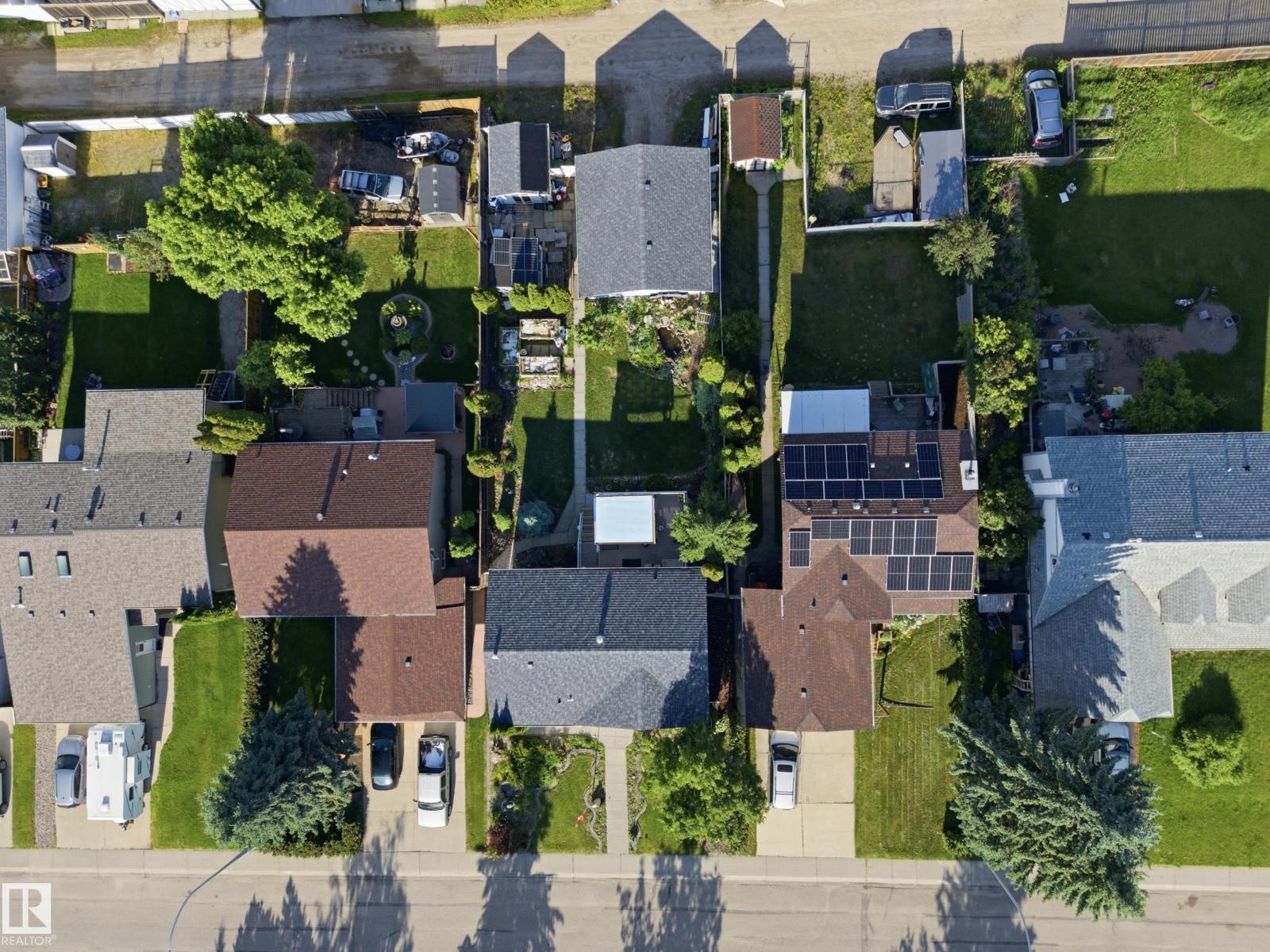 5507 47 ST - 47