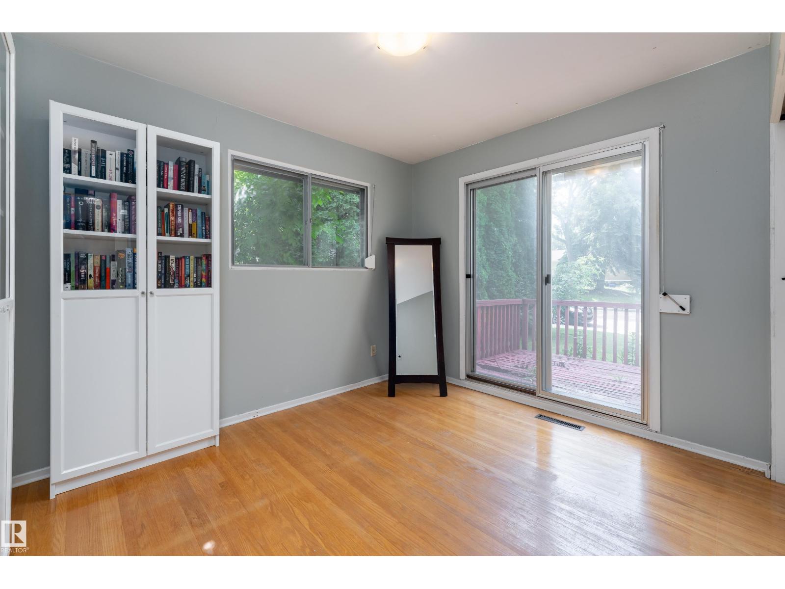 947 ALDER AV — photo 22