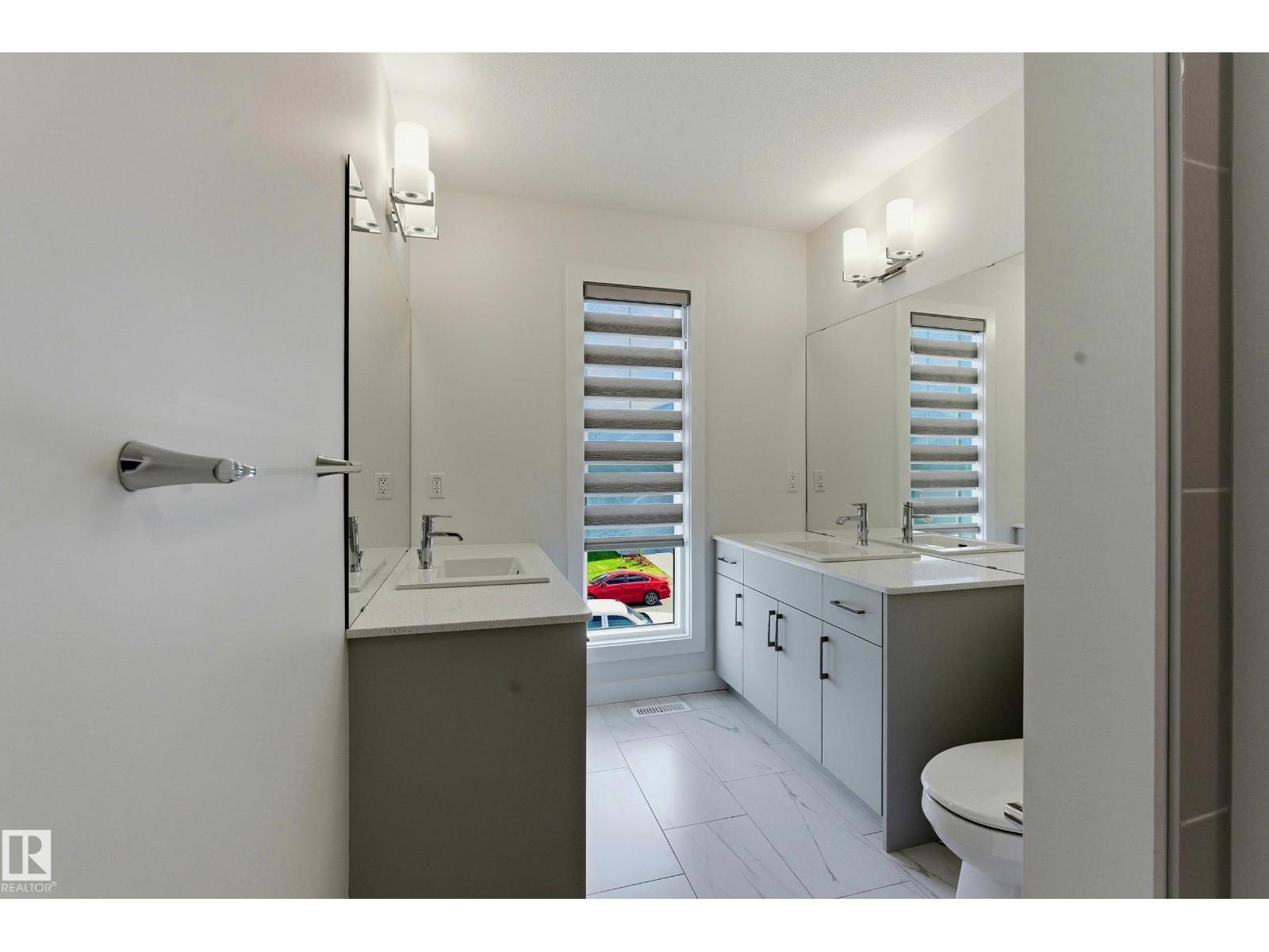 3888 CHRUSTAWKA PL SW SW - 16