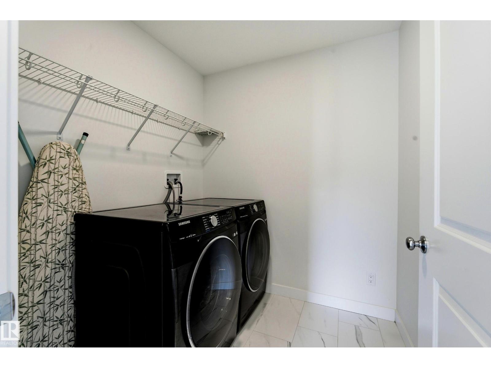 3888 CHRUSTAWKA PL SW SW - 19