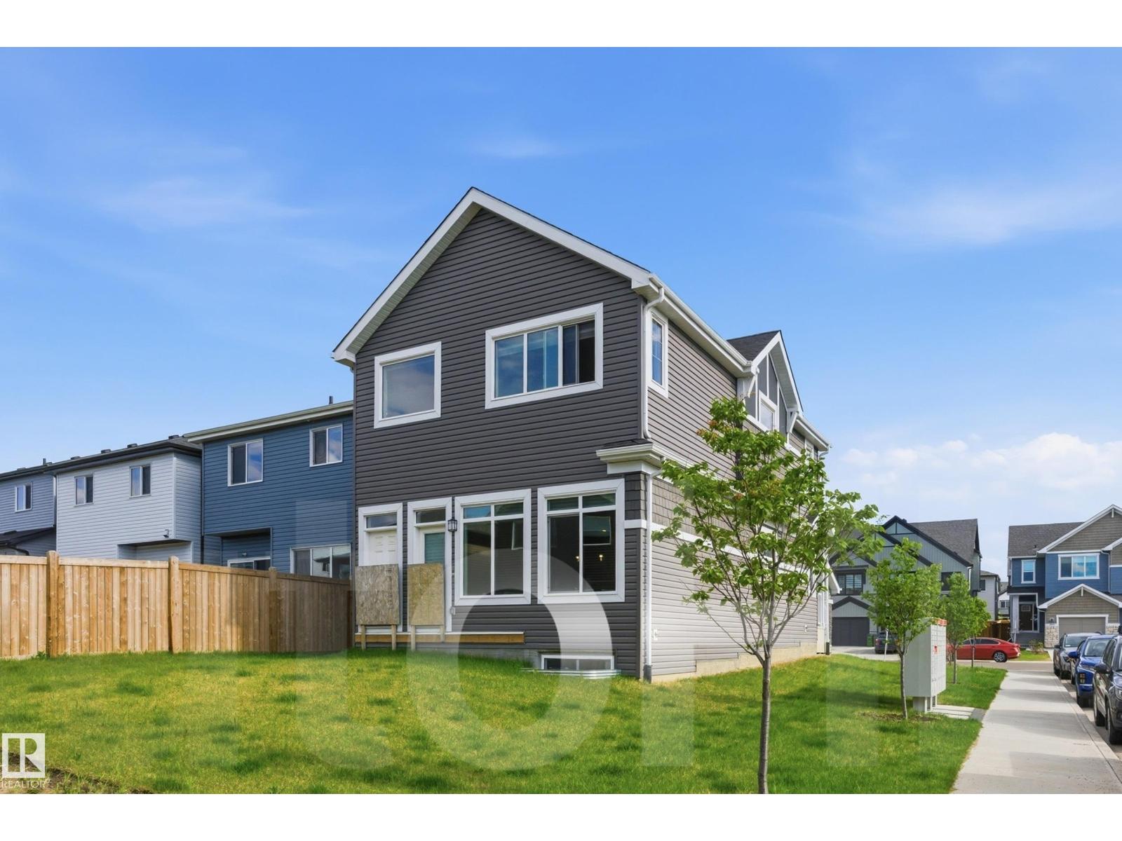 3888 CHRUSTAWKA PL SW SW - 24