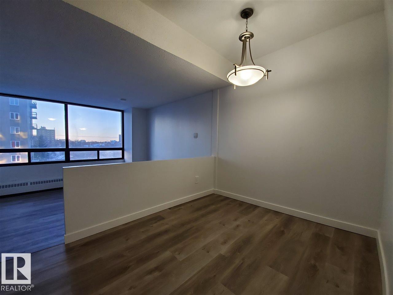 #614 10160 114 ST NW - 3