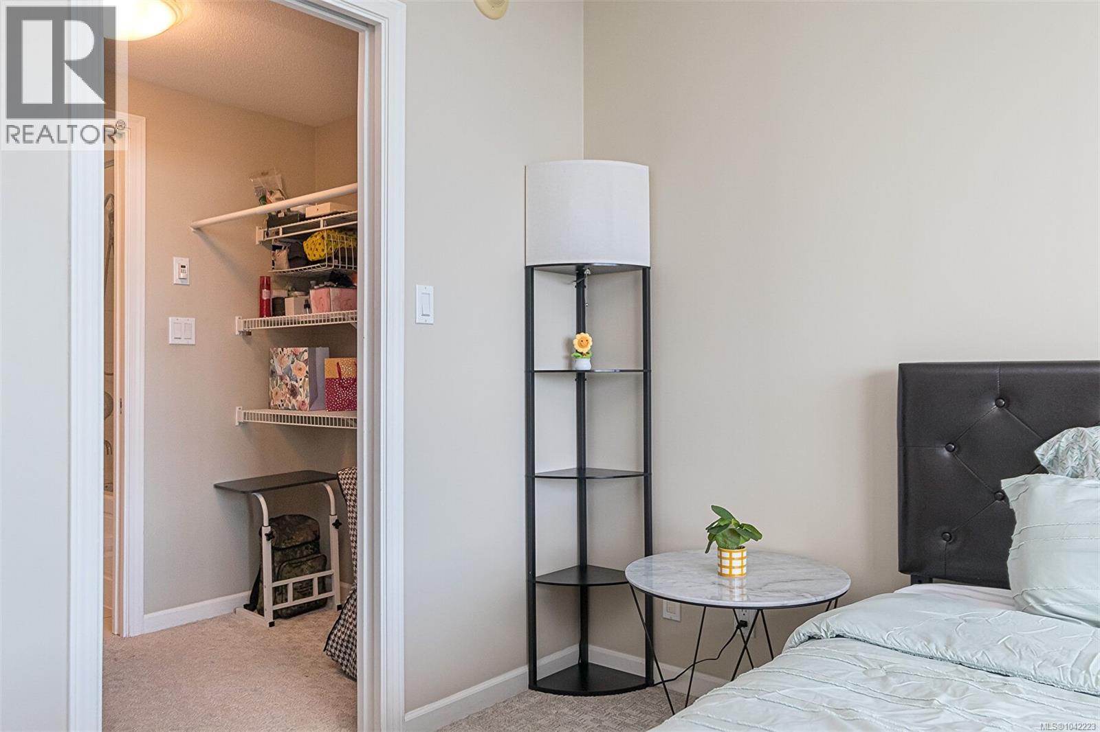 #816 160 Wilson St - 21