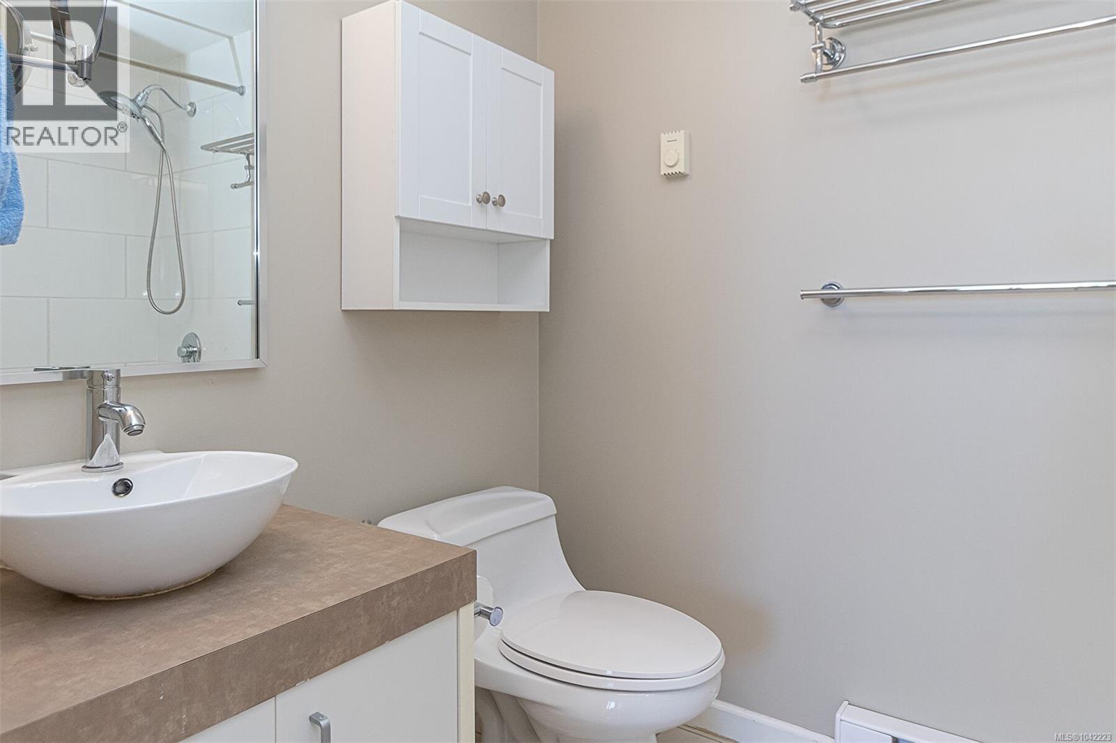 #816 160 Wilson St - 22