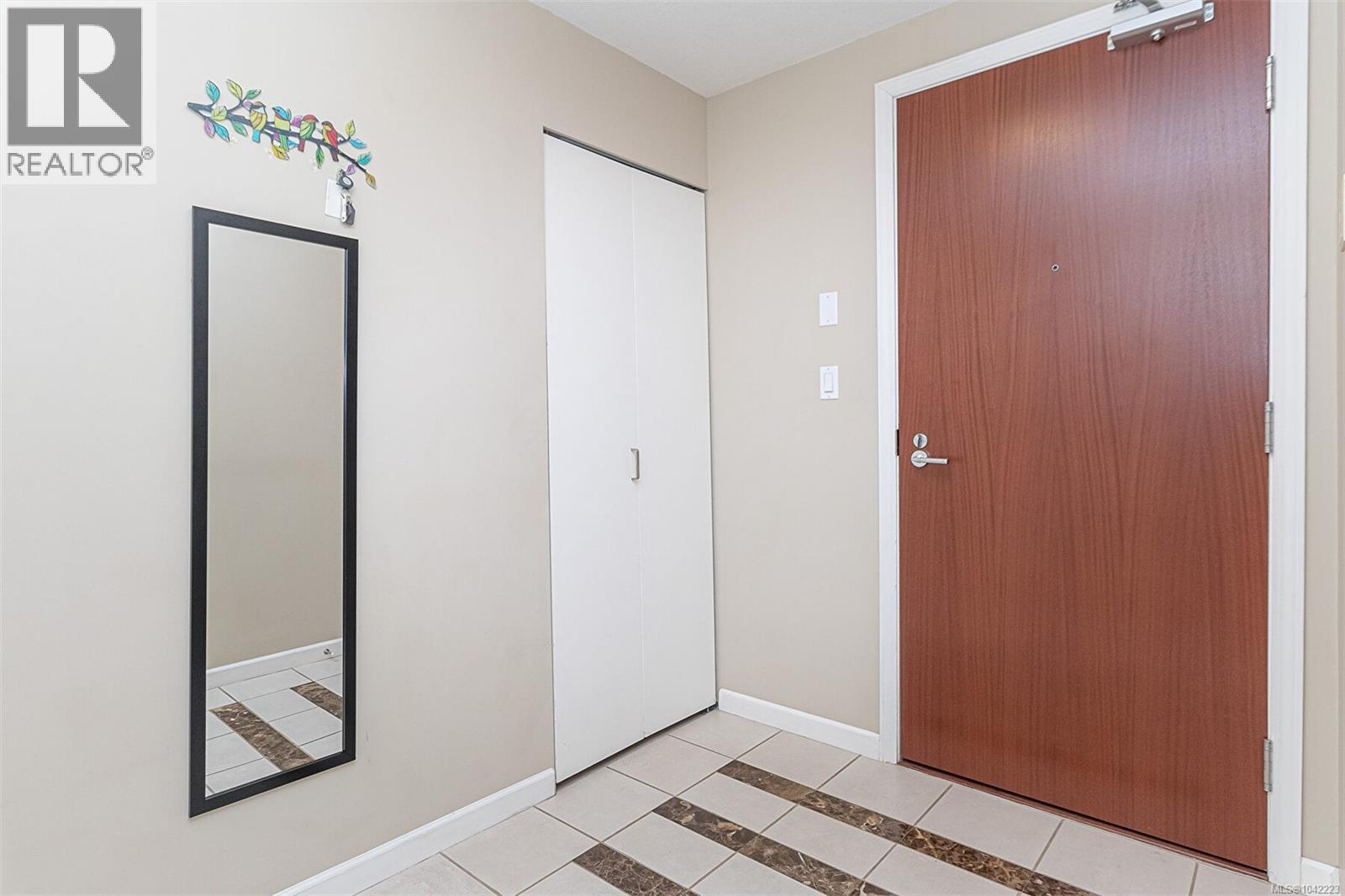 #816 160 Wilson St - 5