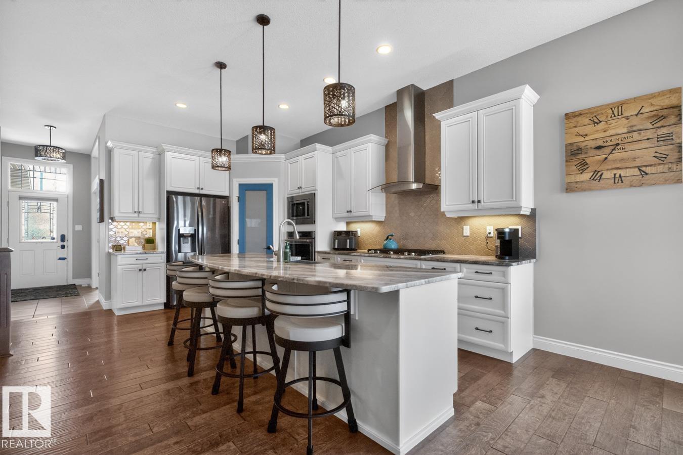 4232 8 ST NW - 4