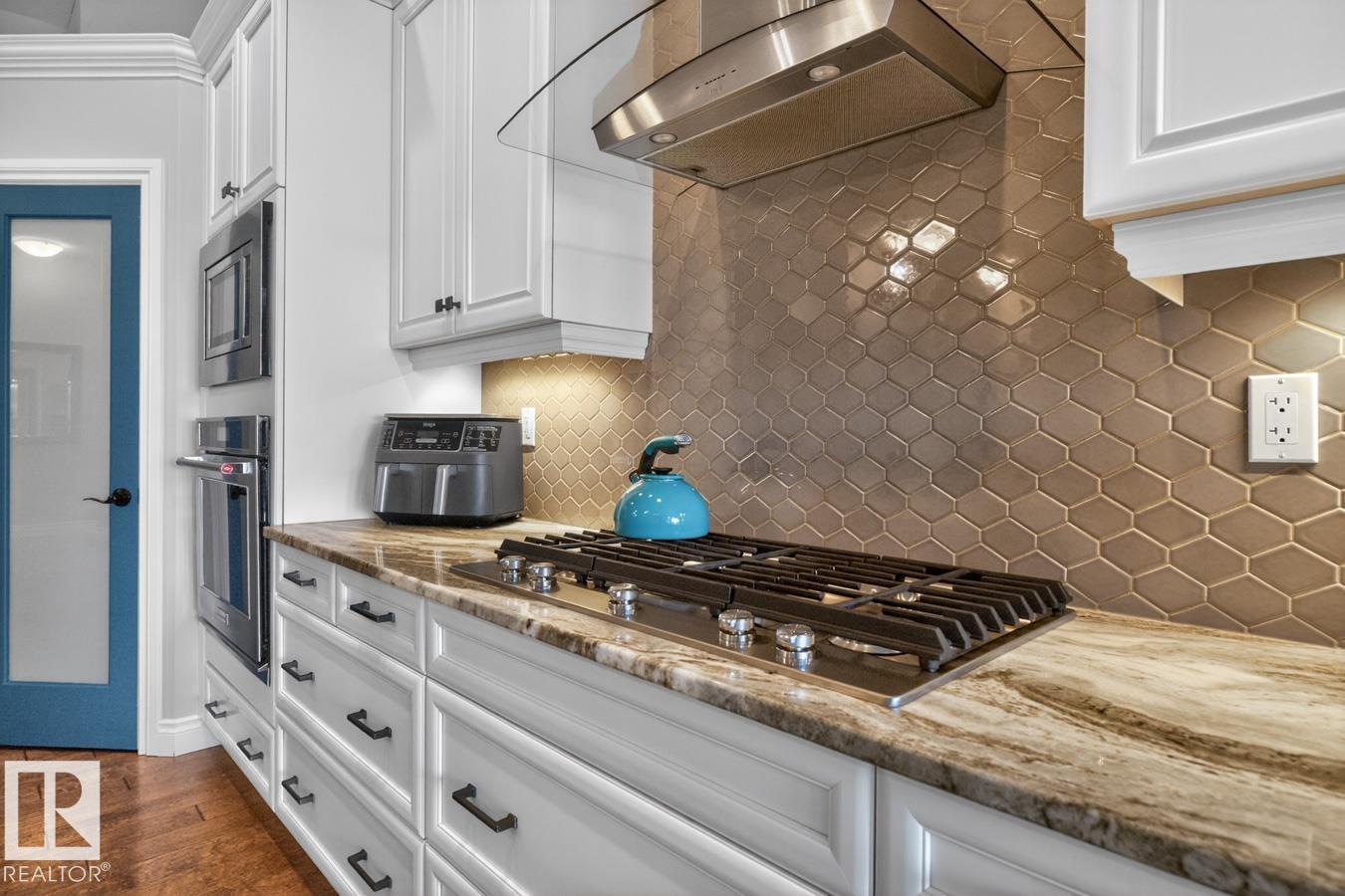 4232 8 ST NW - 9