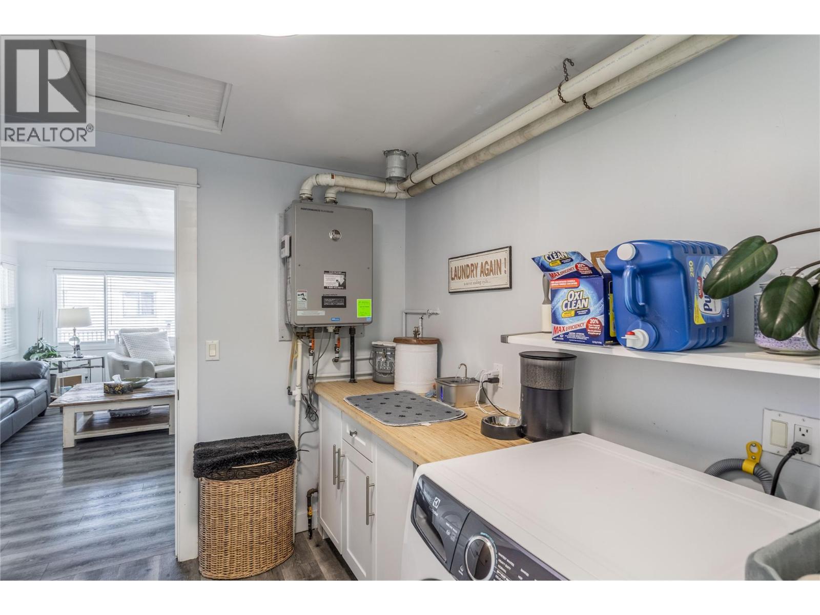 #8 4355 Jaud Road - 26