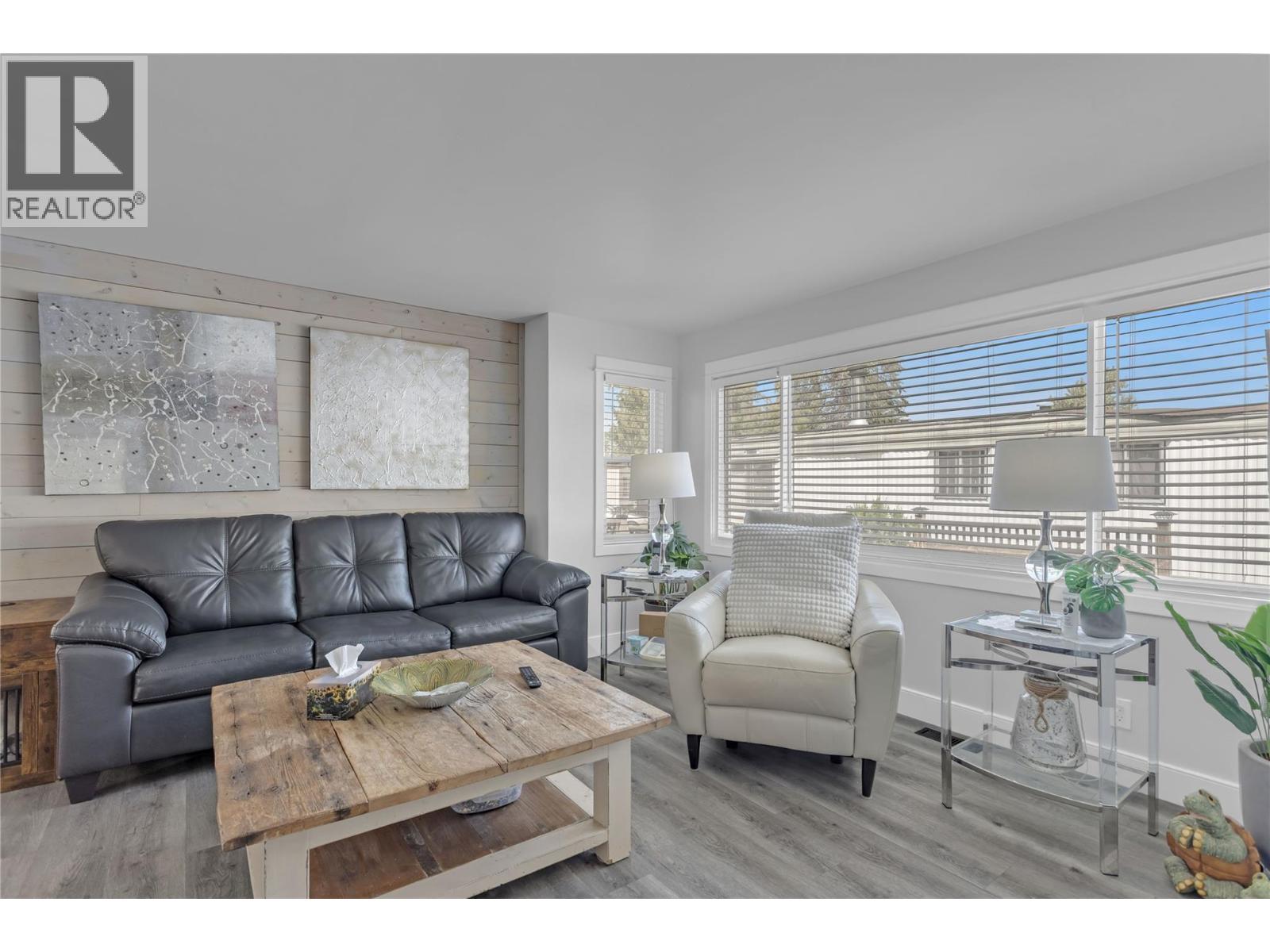 #8 4355 Jaud Road - 14