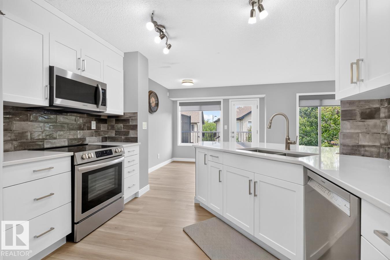 #120 21 SUMMERWOOD DR - 20