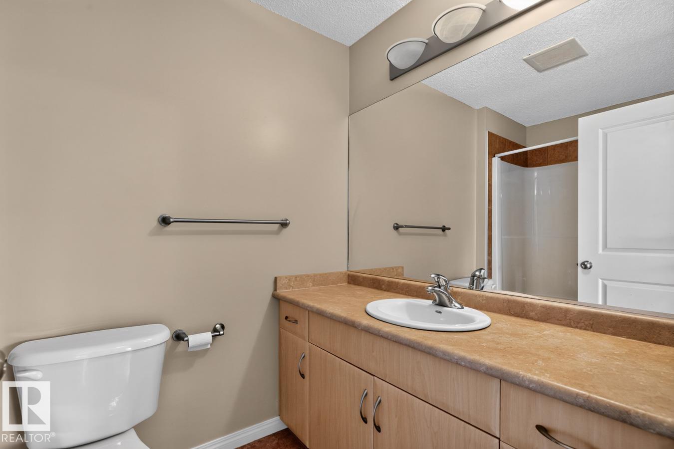 #120 21 SUMMERWOOD DR - 37