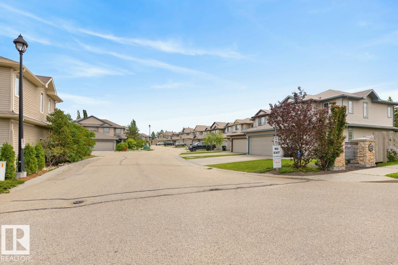 #120 21 SUMMERWOOD DR - 43
