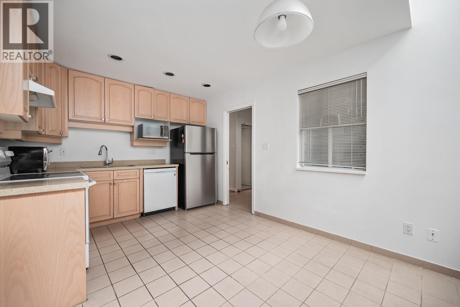 #27-7695 ST. ALBANS Road, Richmond