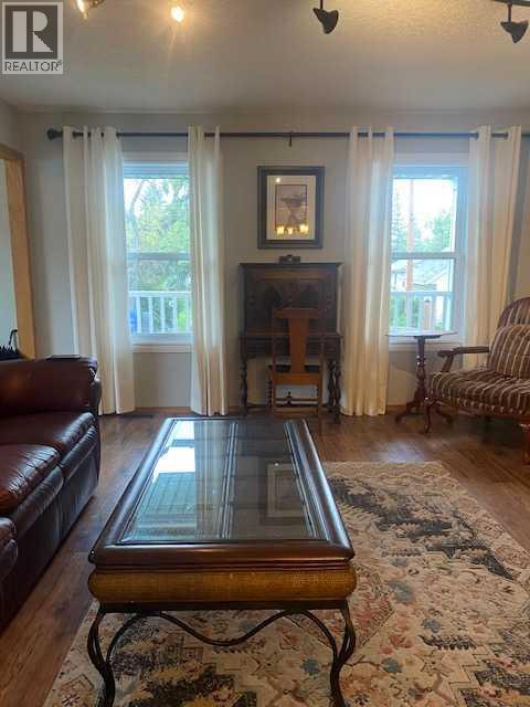 107 2A Avenue NW — photo 15