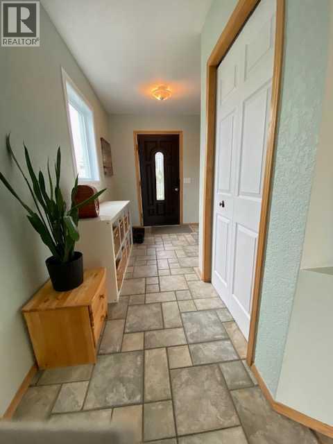 107 2A Avenue NW — photo 13