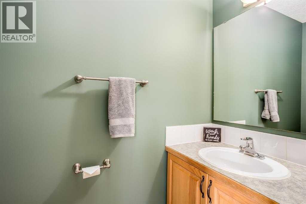 107 2A Avenue NW — photo 20