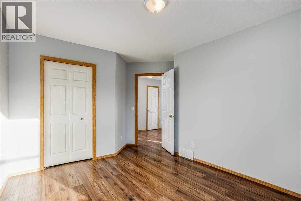 107 2A Avenue NW — photo 24