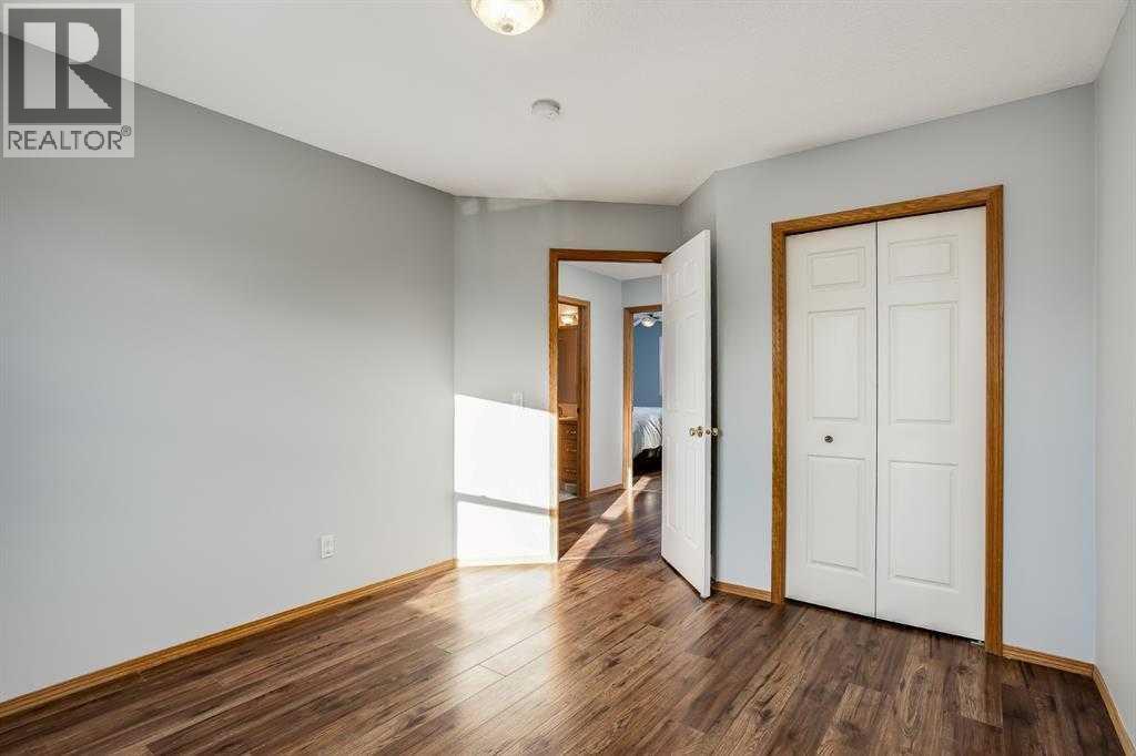 107 2A Avenue NW — photo 26