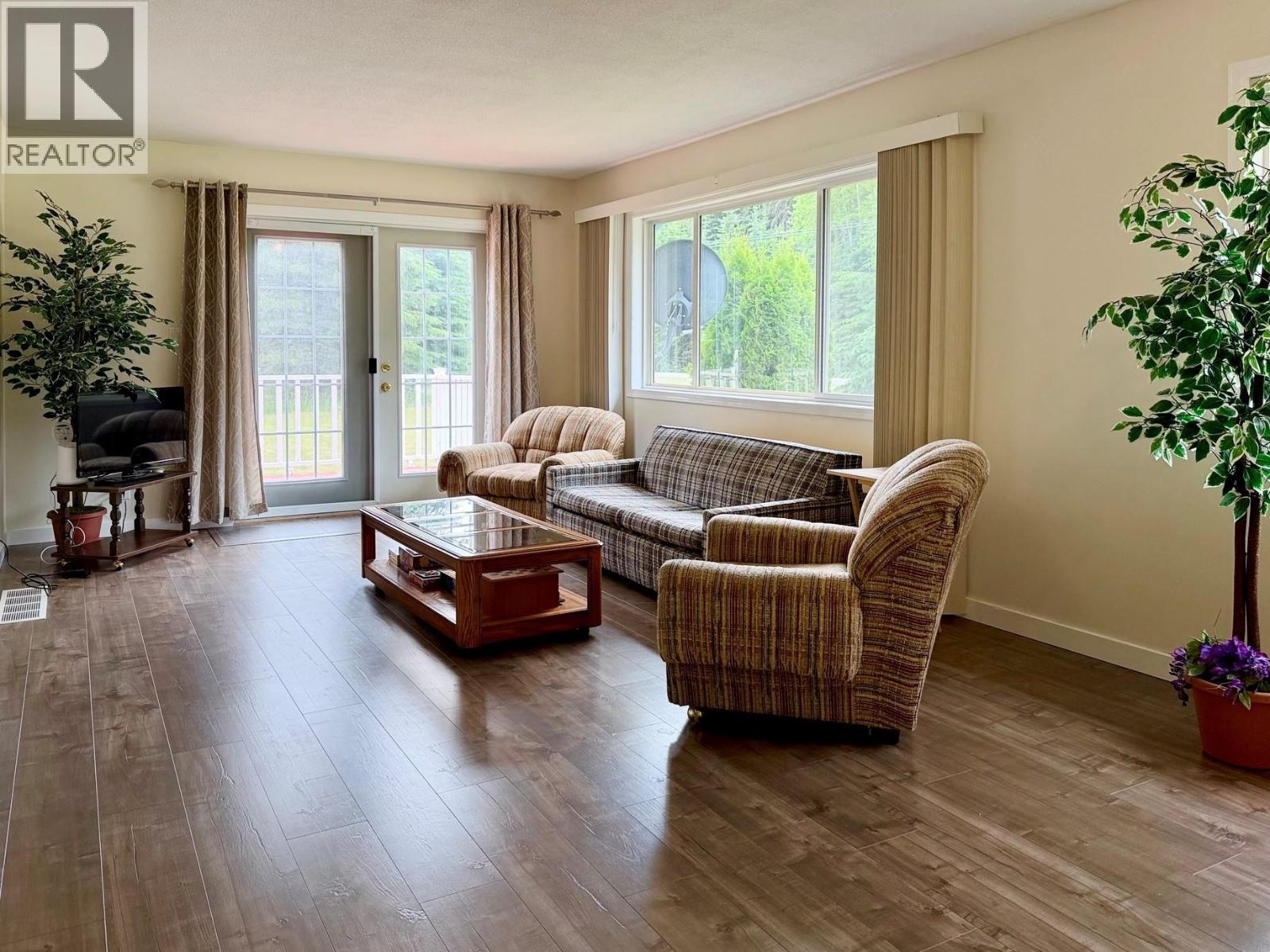 Photo 14 of 28 — 7280 OTWAY ROAD · Prince George, BC