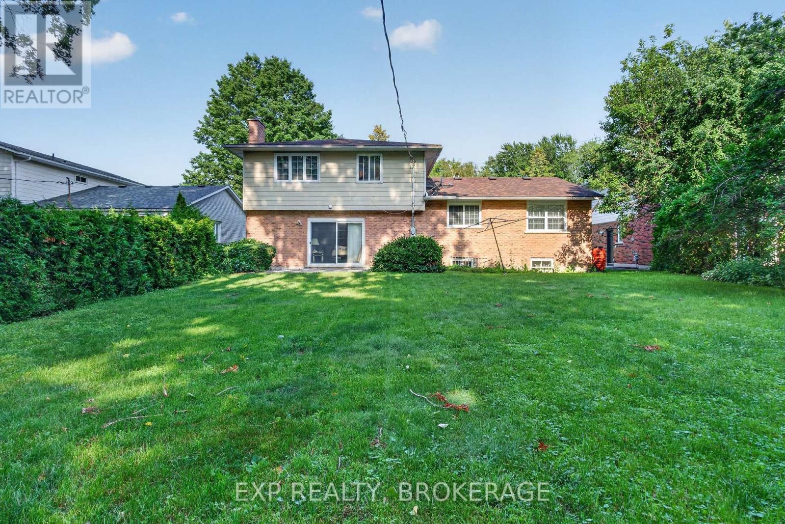 395 CARRIE CRESCENT - Image 26