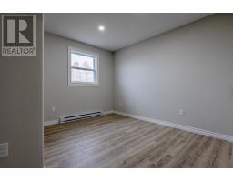 51 Hillview Road thumbnail 10
