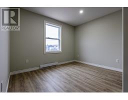 51 Hillview Road thumbnail 11