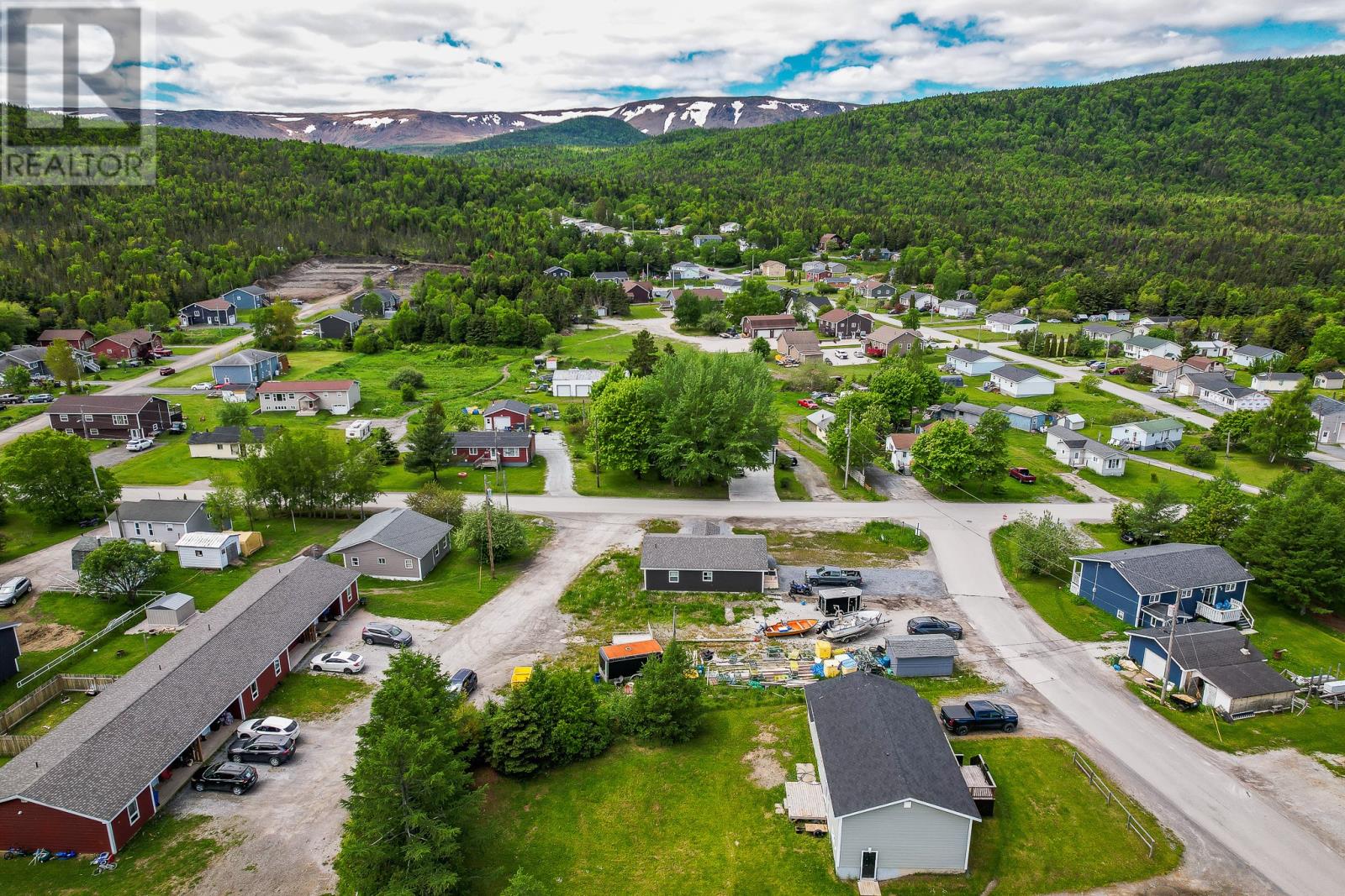 51 Hillview Road - 12