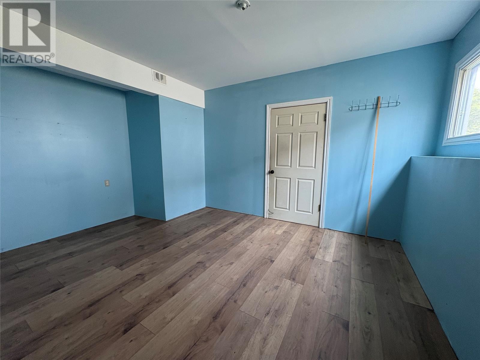 710 Main Road - 22