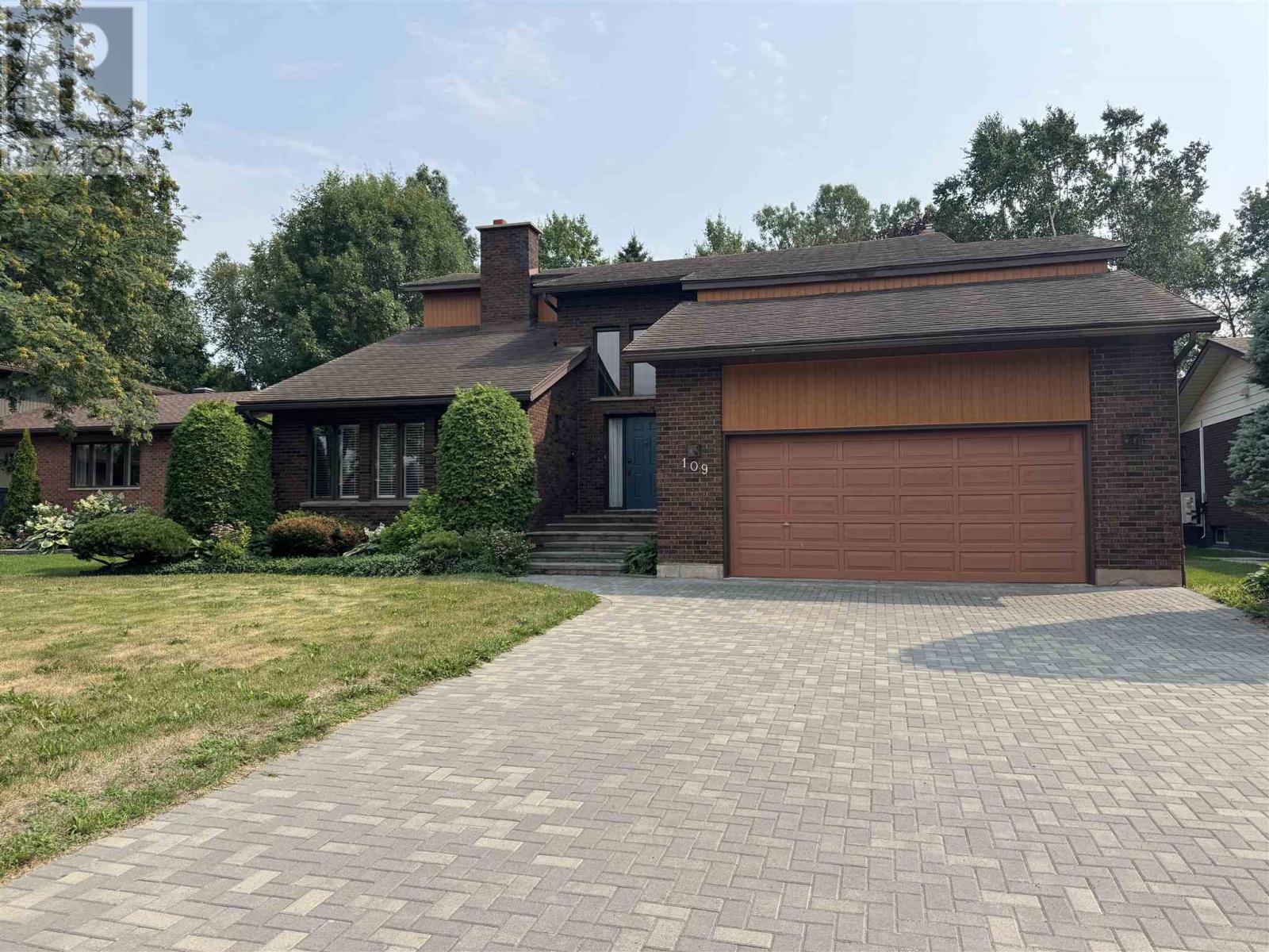 109 Greenview Lane - 1