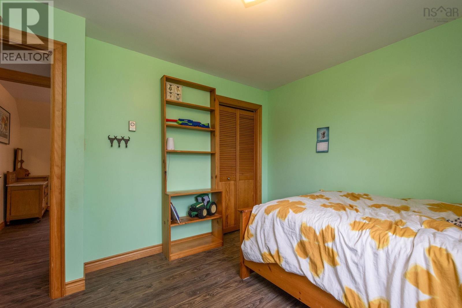 752 Main Street - 37