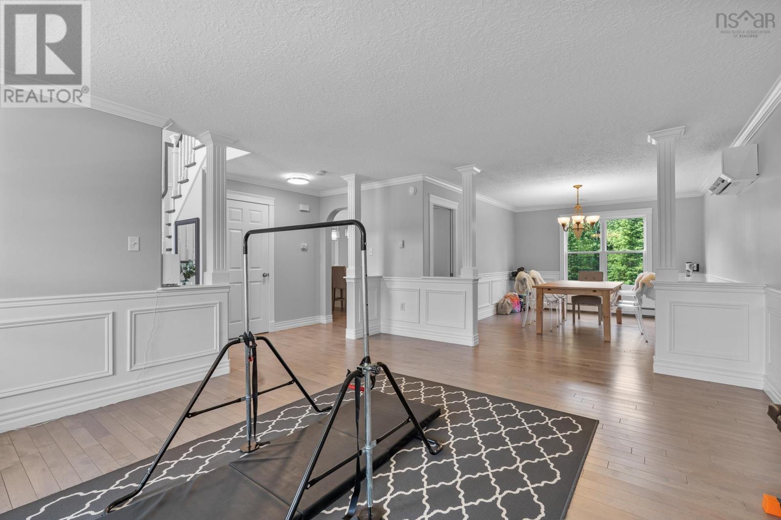275 Canterbury Lane - 17
